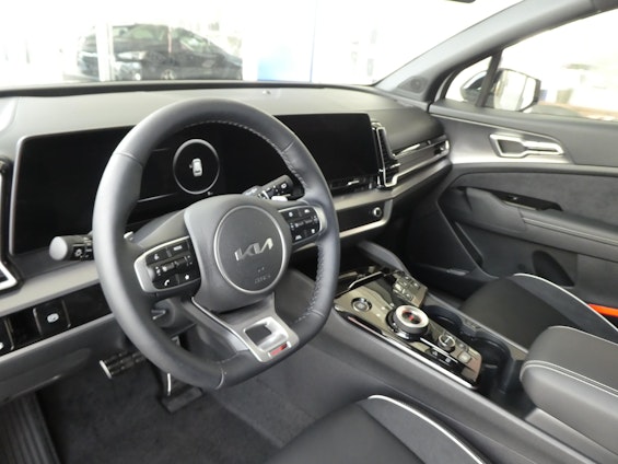 Vehicle image 10 Vehicle image 10