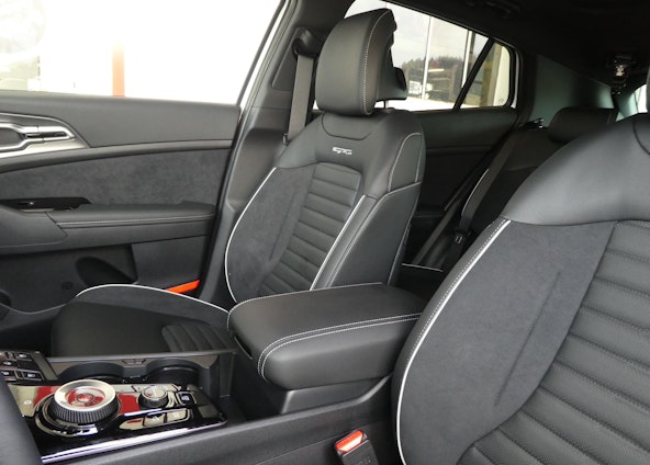 Vehicle image 11 Vehicle image 11