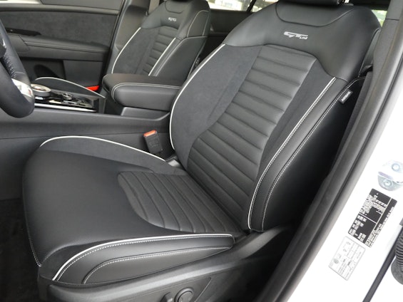 Vehicle image 10 Vehicle image 10