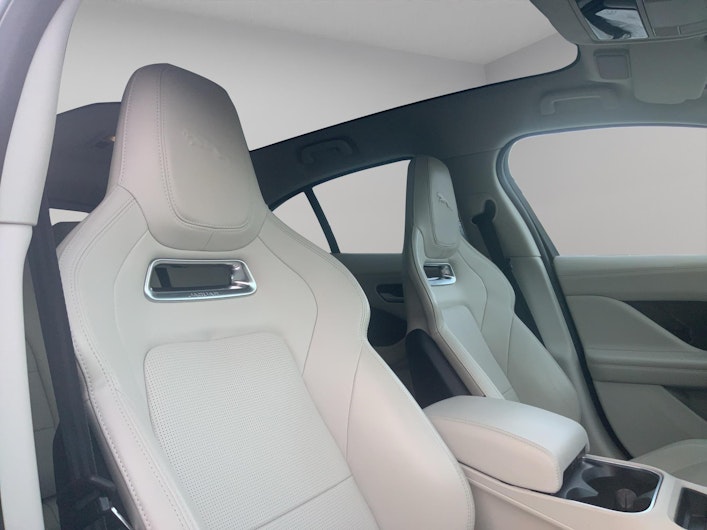 immagine del veicolo JAGUAR I-PACE