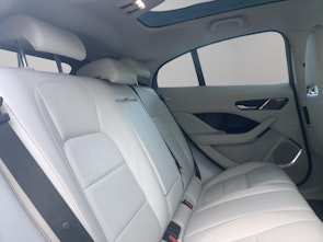 Vehicle image JAGUAR I-Pace EV400 HSE AWD