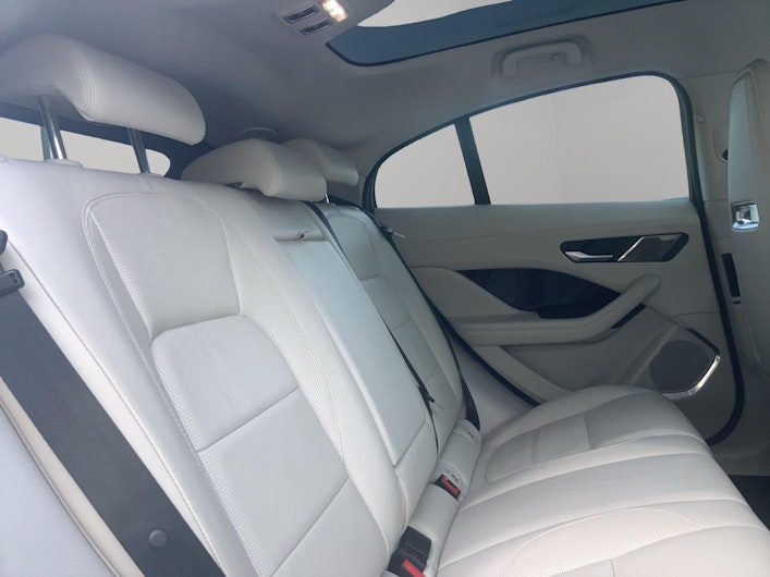 Vehicle image JAGUAR I-PACE