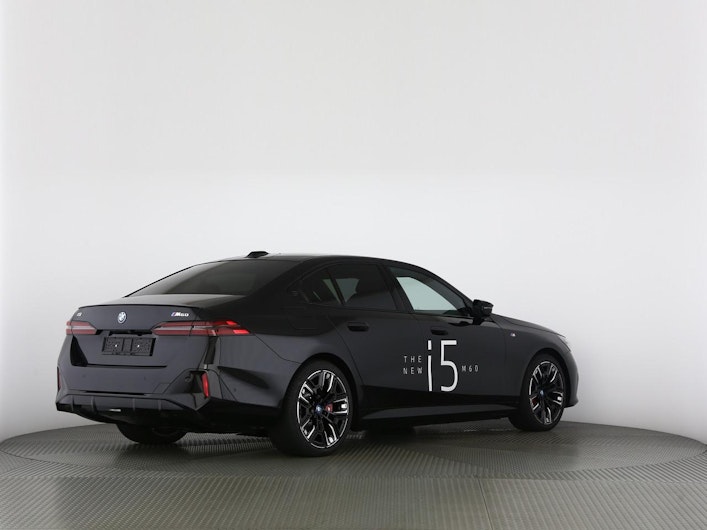 Vehicle image BMW i5