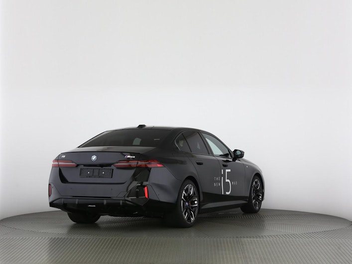 Vehicle image BMW i5