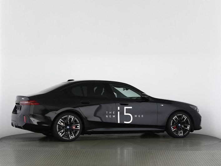 Vehicle image BMW i5