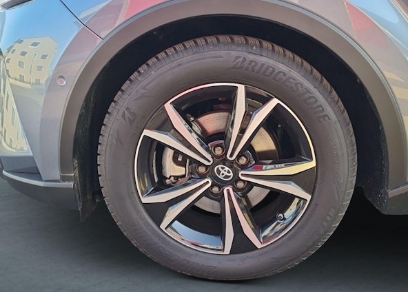 Vehicle image 6 Vehicle image 6