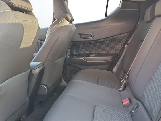 Vehicle image 9 Vehicle image 9