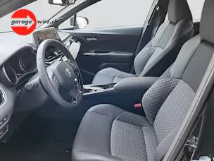 Toyota C-HR 2.0 VVTi HSD Trend