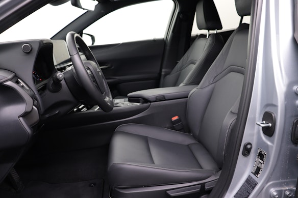 LEXUS UX 250h F-Line 2