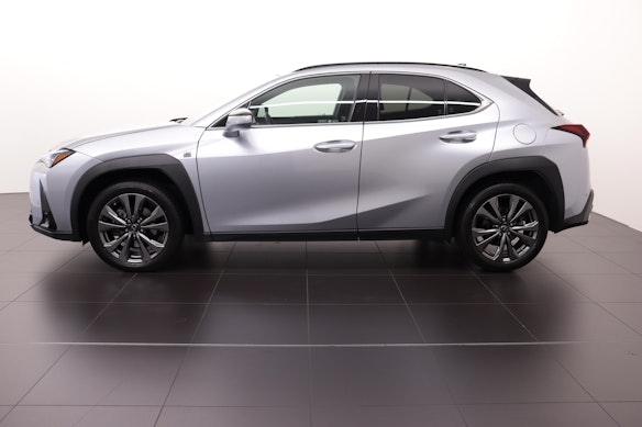 LEXUS UX 250h F-Line 3