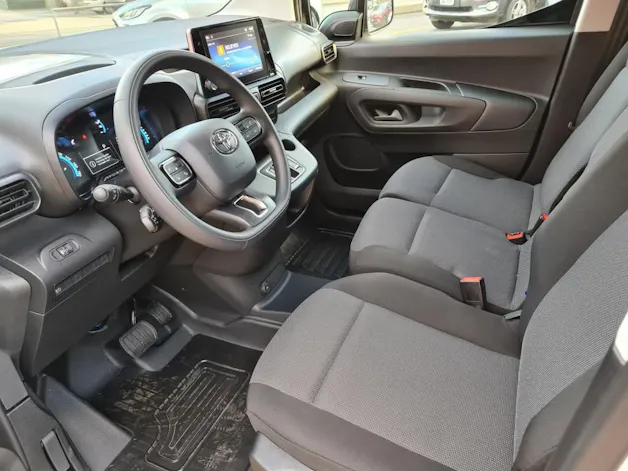 Toyota PROACE CITY Van L1 50KWh Active