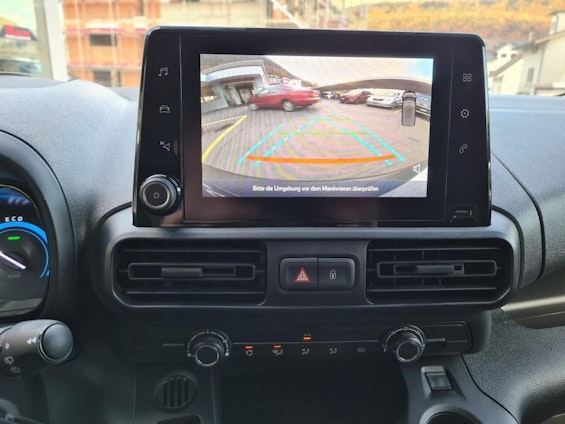 Vehicle image 11 Vehicle image 11