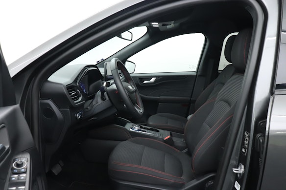 FORD Kuga 2.5 Hybrid ST-Line 4x4 2