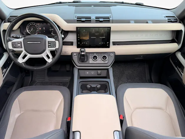 Land Rover Defender 110 3.0 D I6 200 X-Dynamic SE
