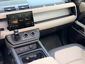 https://vehicle.imgix.net/3217816/ad205966-5d74-411d-afb4-0da6936d0982.jpeg