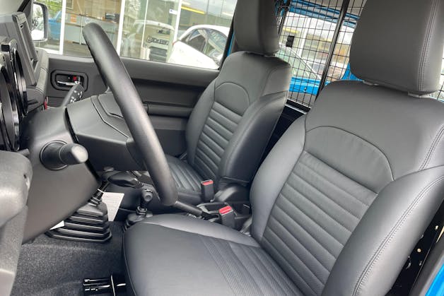 Suzuki Jimny Country 1.5 Compact+ Neu CHF 30'900.–