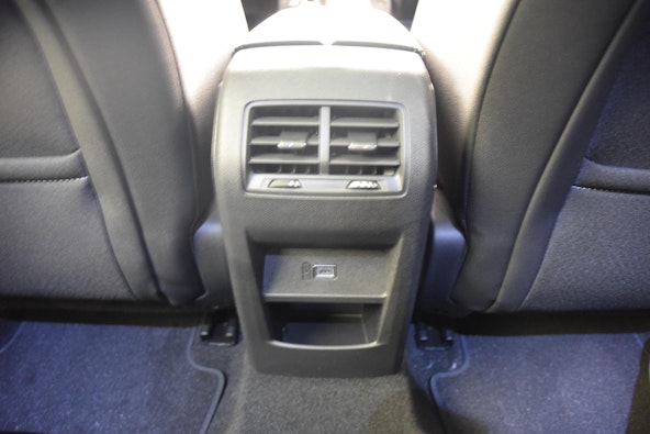 Vehicle image 16 Vehicle image 16