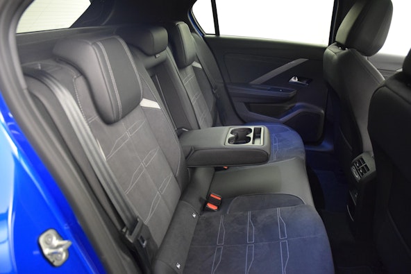 Vehicle image 15 Vehicle image 15