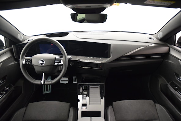 Vehicle image 10 Vehicle image 10