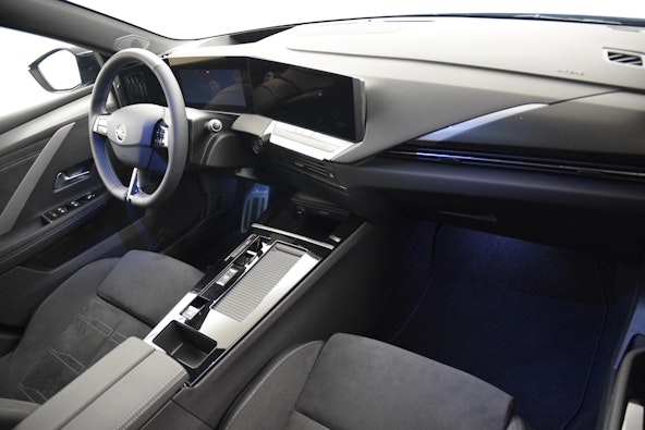 Vehicle image 8 Vehicle image 8