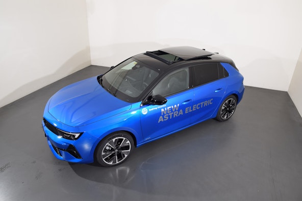 Vehicle image 4 Vehicle image 4