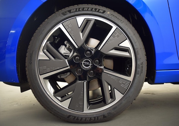 Vehicle image 5 Vehicle image 5