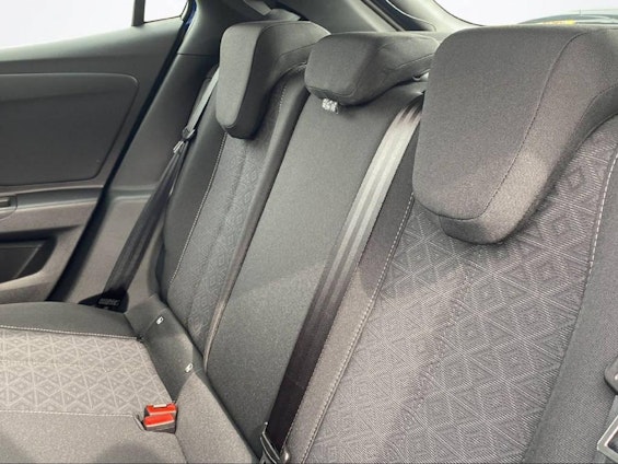 Vehicle image 7 Vehicle image 7