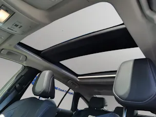 Toyota Mirai Fuel Cell Platinum
