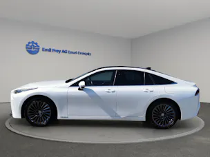 Toyota Mirai Fuel Cell Platinum