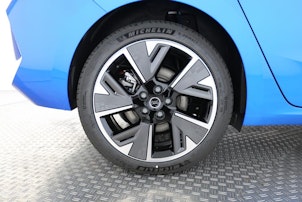 Vehicle image OPEL Astra-e Swiss Plus