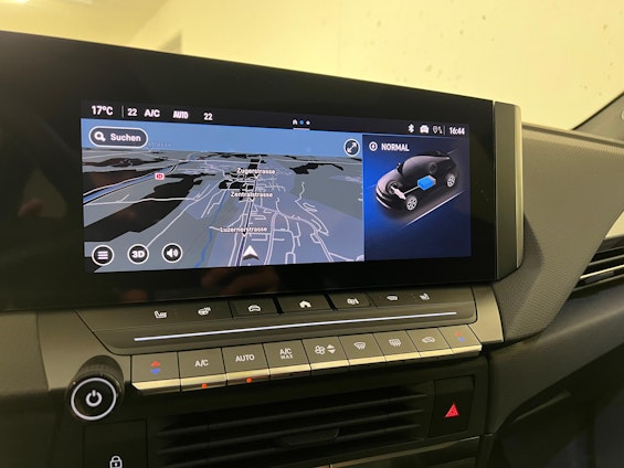 Vehicle image 9 Vehicle image 9