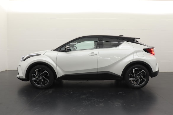 TOYOTA C-HR 2.0 VVTi HSD Move 3