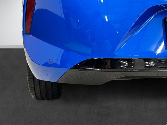 Vehicle image 8 Vehicle image 8