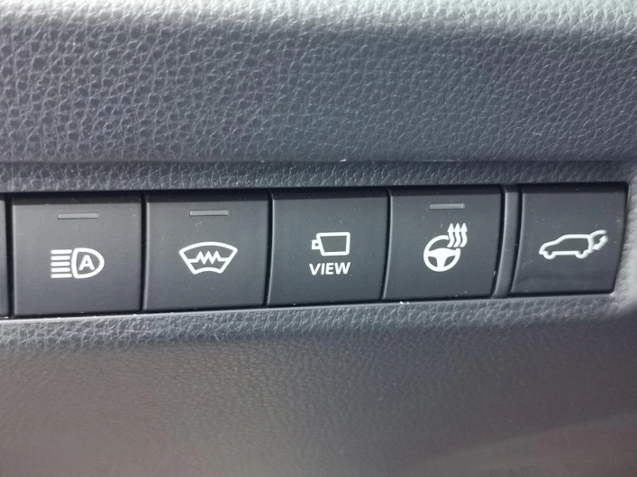 Fahrzeugbild TOYOTA RAV-4