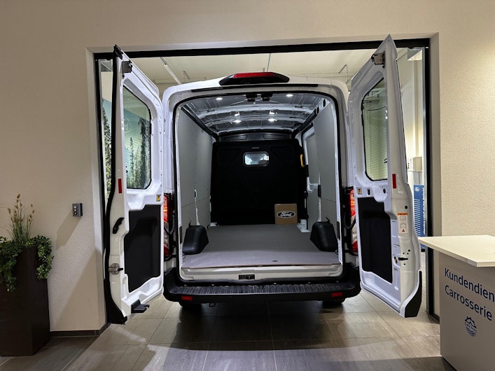 Vehicle image FORD Transit