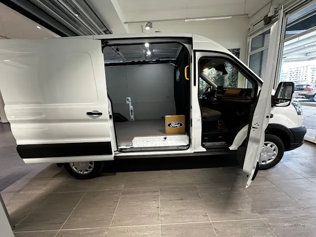 Ford E-Transit Van 390 L2H2 68kWh Trend