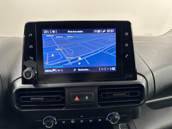 Vehicle image 6 Vehicle image 6