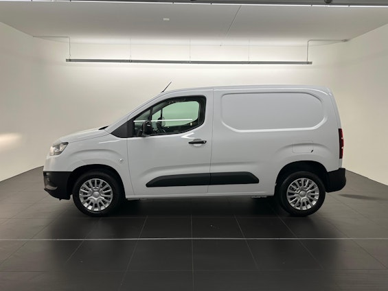 Vehicle image 2 Vehicle image 2