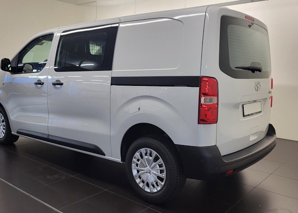 Vehicle image 3 Vehicle image 3