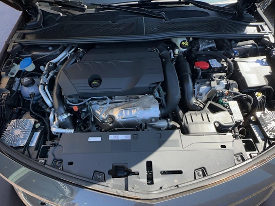 Vehicle image 12 Vehicle image 12