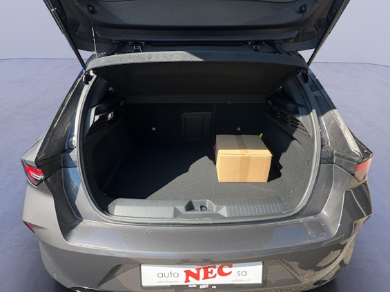 Vehicle image 11 Vehicle image 11