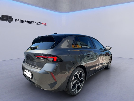 Vehicle image 5 Vehicle image 5