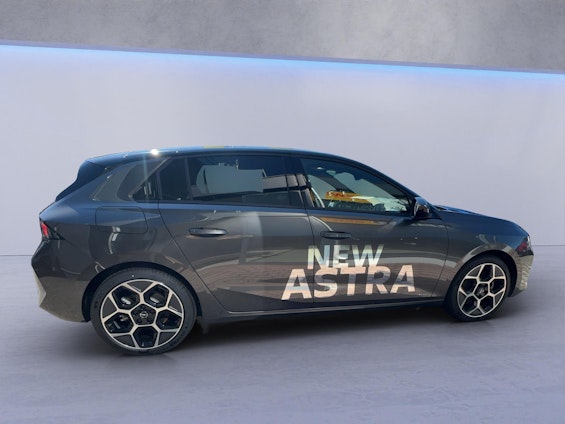 Vehicle image 6 Vehicle image 6