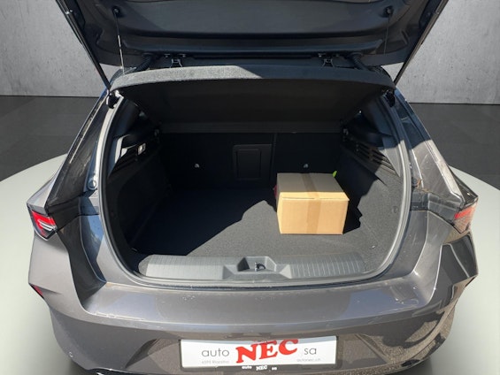 Vehicle image 11 Vehicle image 11