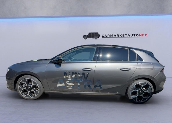 Vehicle image 3 Vehicle image 3