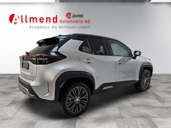 Vehicle image 3 Vehicle image 3