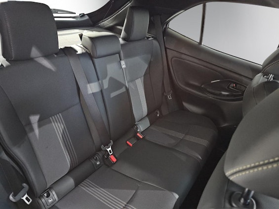 Vehicle image 7 Vehicle image 7