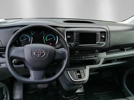 Vehicle image 10 Vehicle image 10