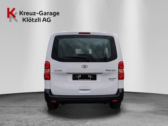 Vehicle image 3 Vehicle image 3