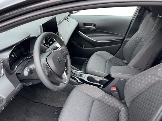 Vehicle image 8 Vehicle image 8